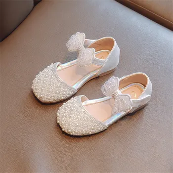 Очаровательные вечерние туфли для девочек для маленьких девочек; Свадебные босоножки с закрытым носком в цветочек для девочек; Обувь для бассейна для малышей;