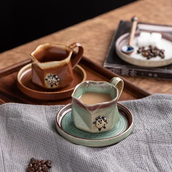 Набор кофейных чашек в стиле ретро, чашки из грубой керамики ручной работы, японские кружки, креативные домашние цветочные чашки ручной стирки.