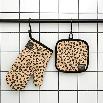 Кухонные перчатки Изоляционная прокладка с леопардовым рисунком Перчатки для приготовления пищи в микроволновой печи Прихватки для выпечки барбекю в духовке Прихватки для прихватки