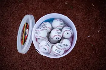 Комплект) Ведро бейсбольных мячей OLB3 для отдыха официальной лиги